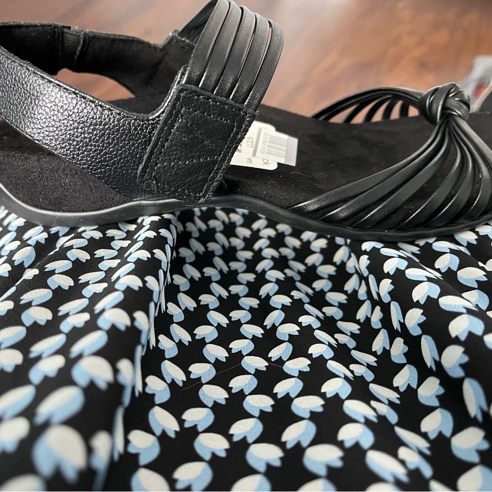 Vionic SUPER comfortable sandals!